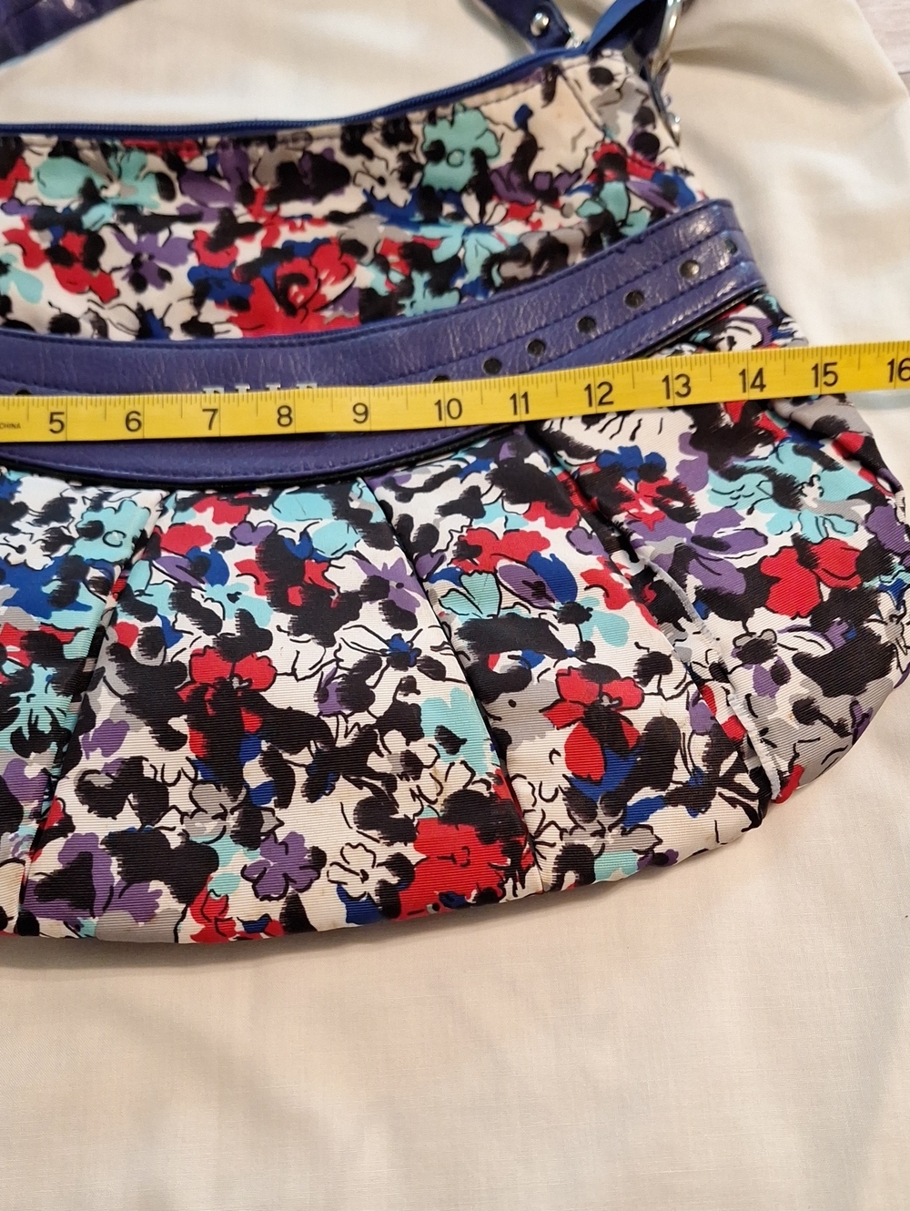ELLE Multicolor Floral Shoulder Bag with Purple Trim - Picture 13 of 14